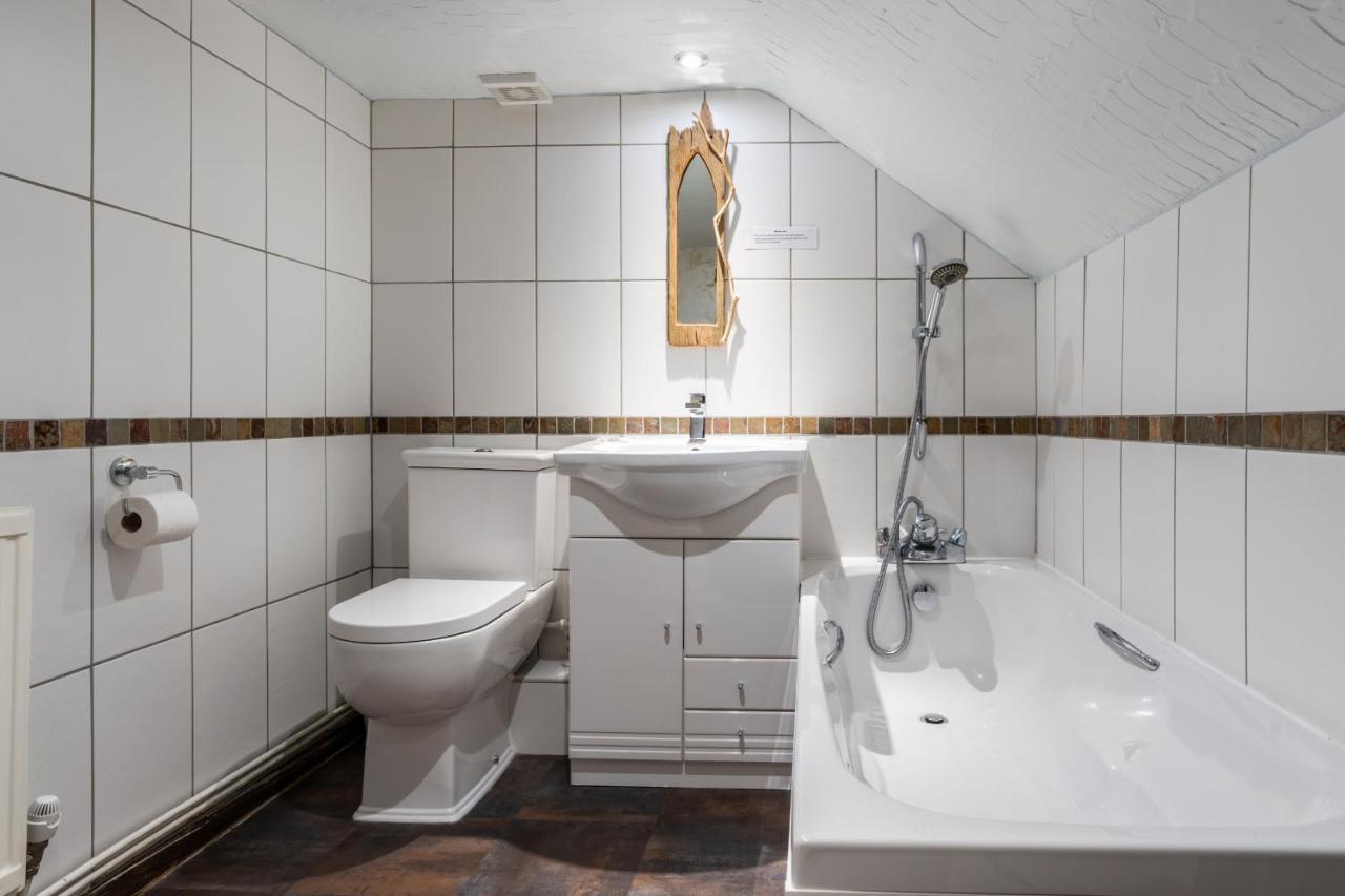 Finest Retreats - The Old Church House Inn Broadhempston Zewnętrze zdjęcie